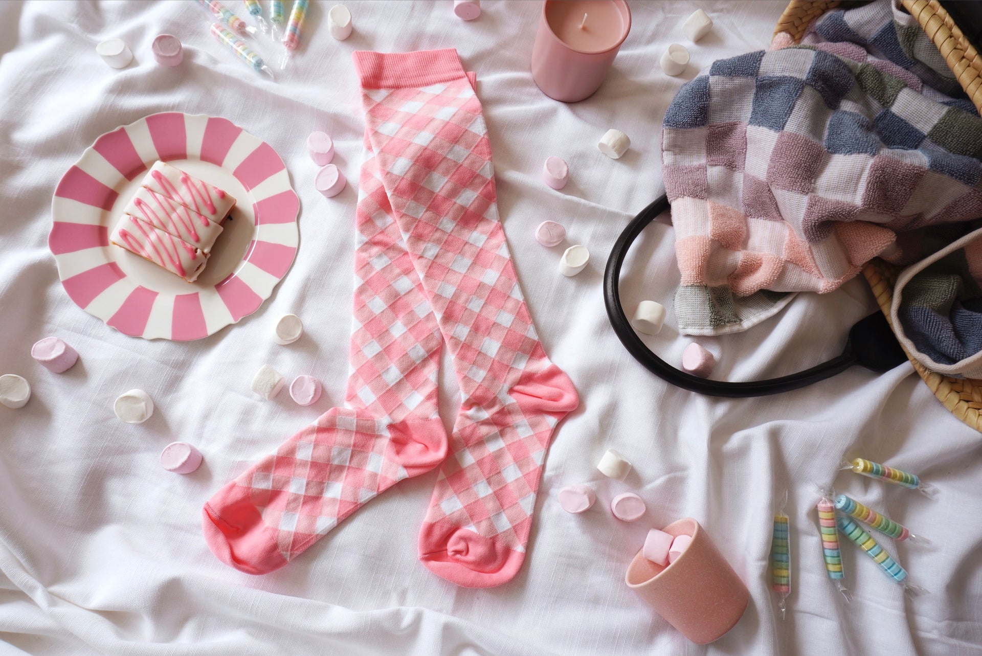 PINK GINGHAM COMPRESSION SOCKS